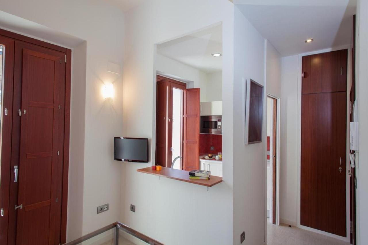 Apartamento Puerta Del Arenal - Kainga Homes Sevilla Eksteriør billede